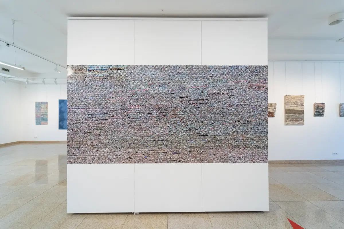 MOLSKI gallery sprzedaż obrazówWeronika Teplicka Spacer po wstędze Mobiusa BWA Kielcz fot K Samczyńka